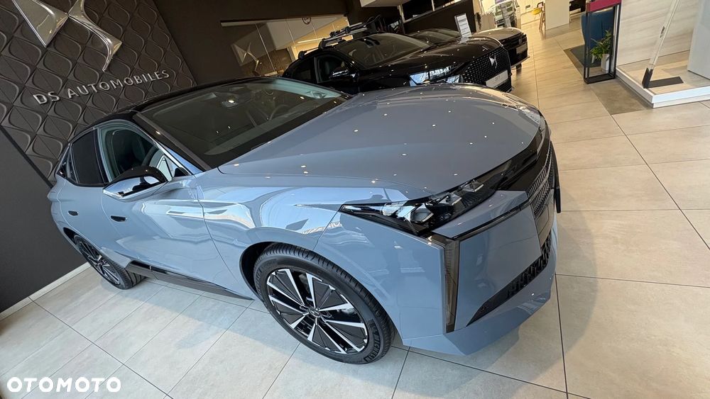 DS Automobiles N°4 E-Tense 58.3kWh Étoile Alcantara - 2