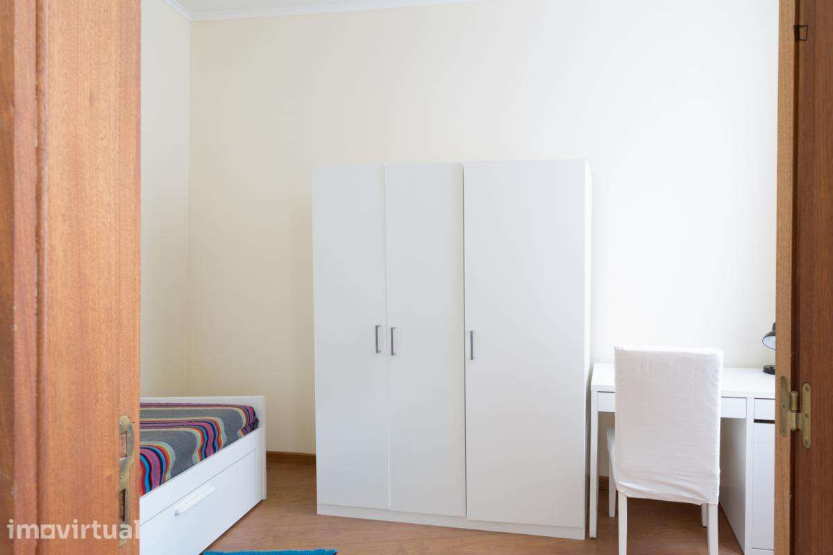 Apartamento com 2 quartos - localizado em Cedofeita Porto - Grande imagem: 4/21