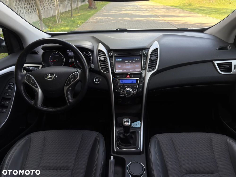 Hyundai i30 1.6 GDI Premium - 16