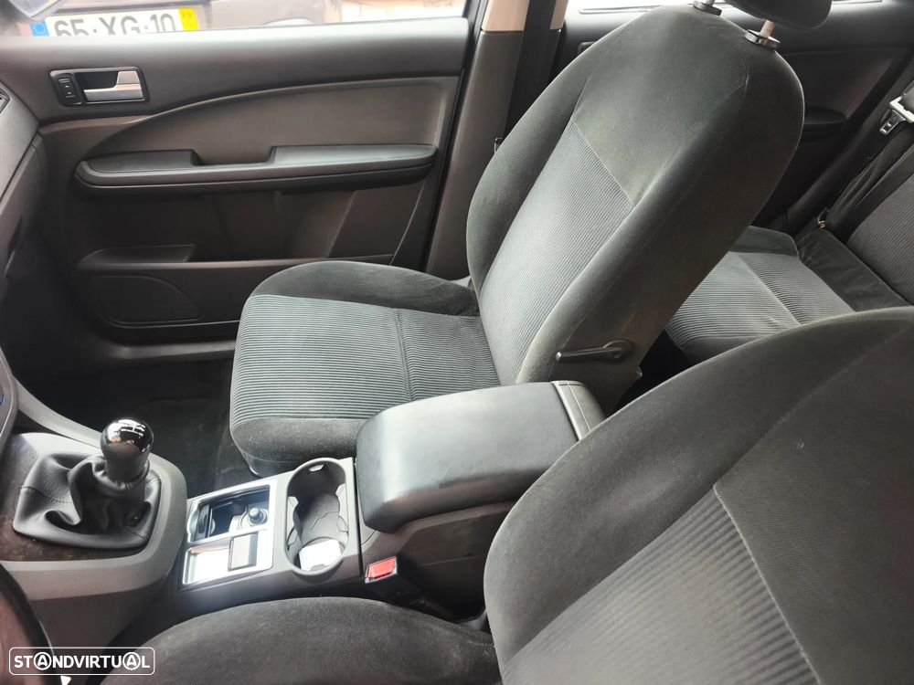 Ford Focus C-Max 1.6 TDCi Ghia - 19