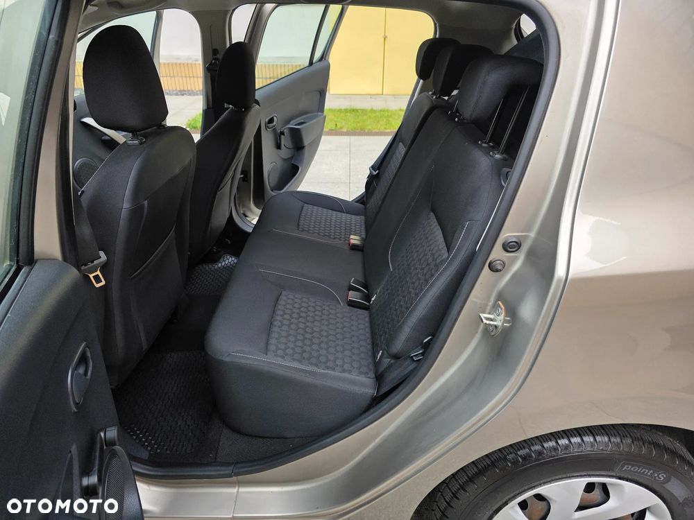 Dacia Sandero 1.2 16V Laureate - 22