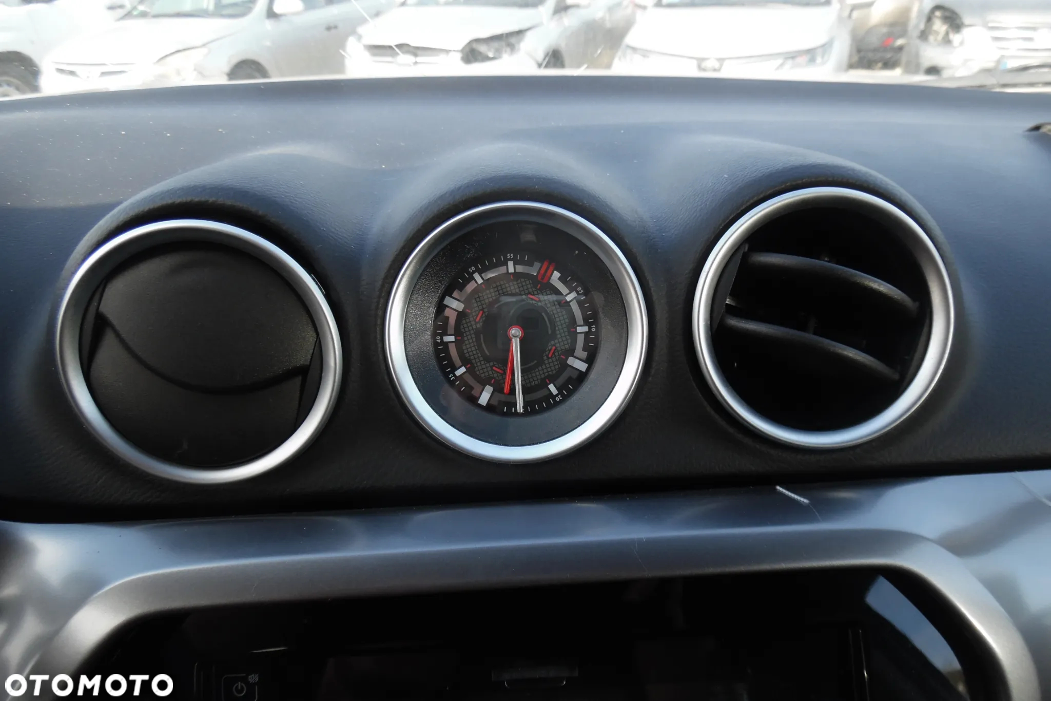 Suzuki Vitara - 12