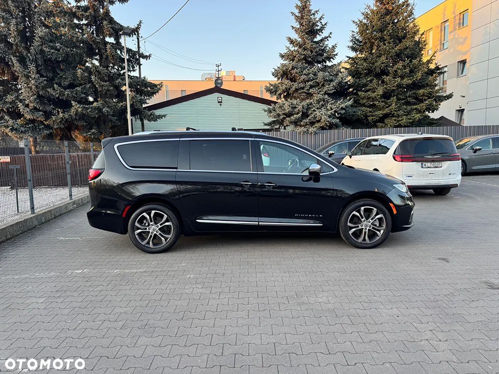 Chrysler Pacifica - 6