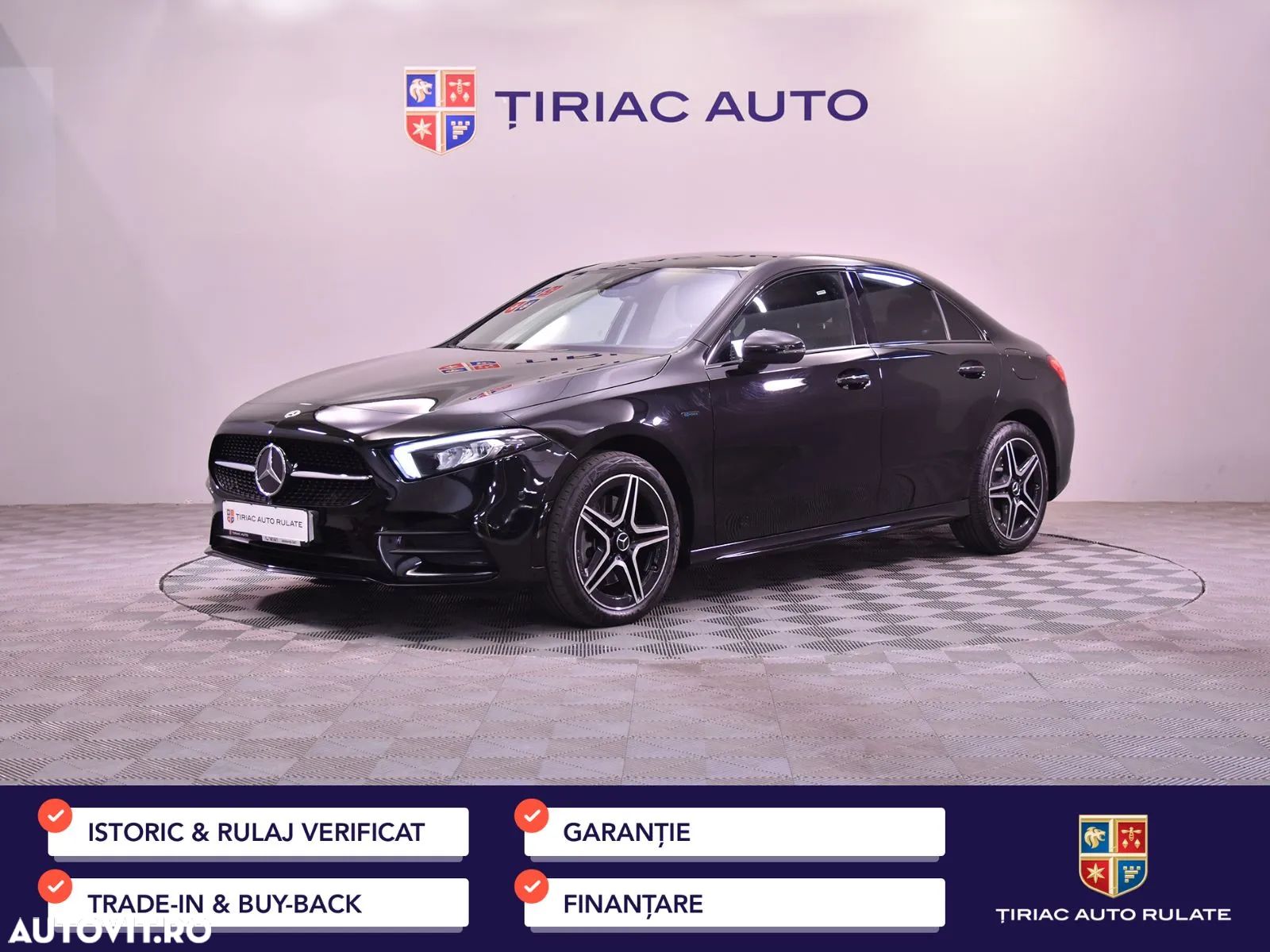 Mercedes-Benz A 250 e 8G-DCT AMG Line - 1