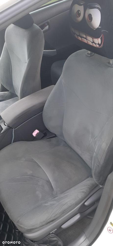 Toyota Prius - 12