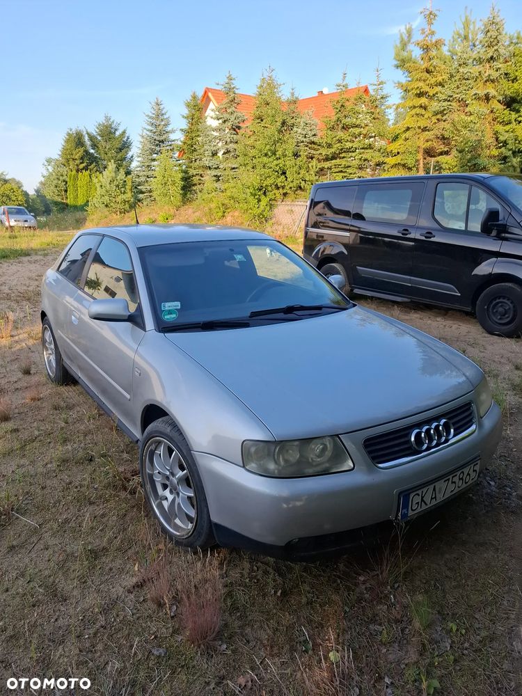 Audi A3 3-drzwiowe 1.6 FSI Ambiente - 3