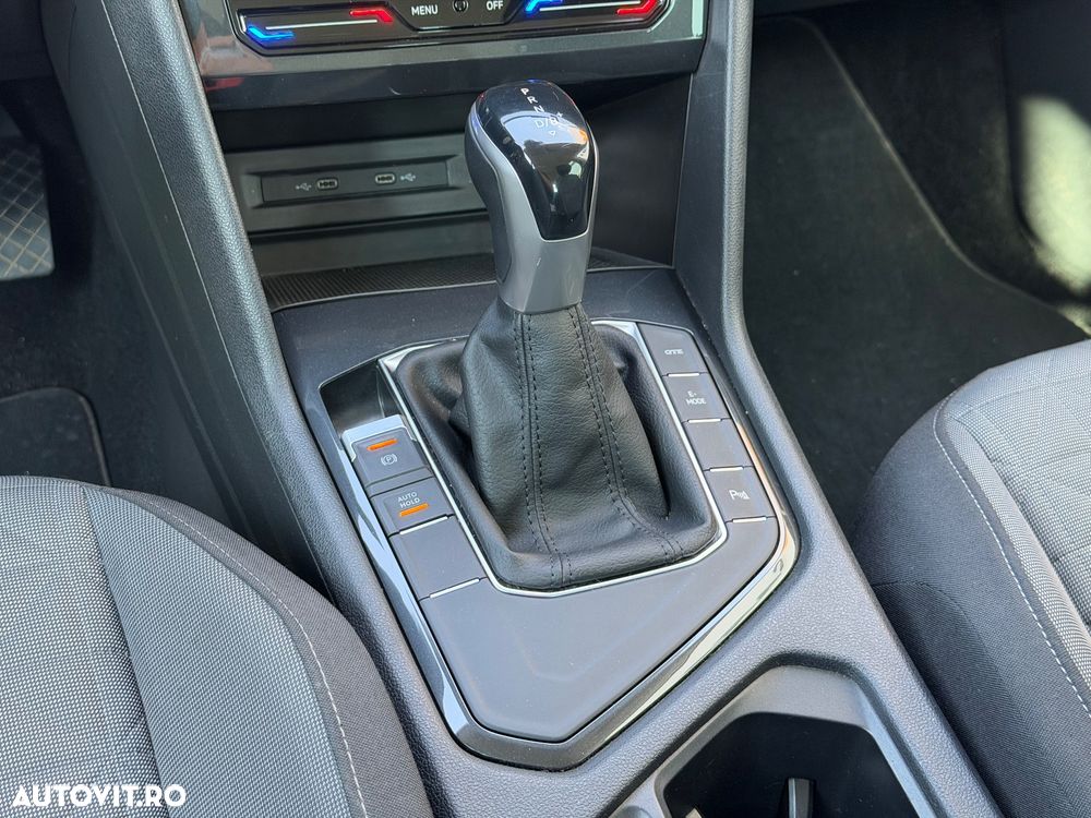 Volkswagen Tiguan - 17