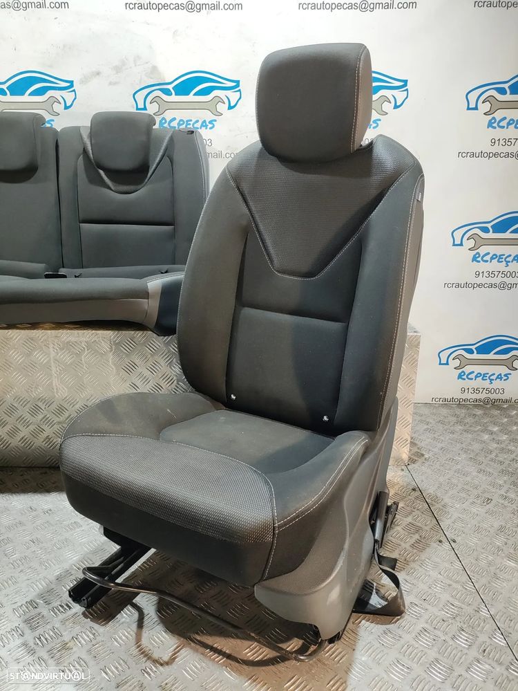 Conjunto Bancos Tecido Renault Clio IV 4 - 6