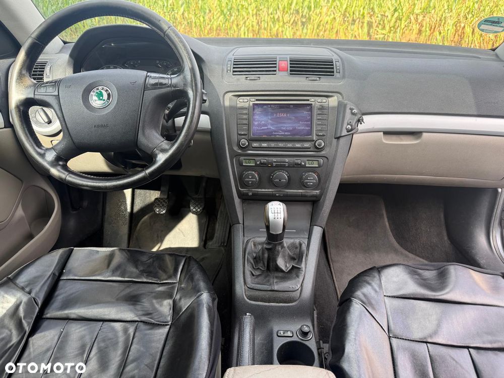 Skoda Octavia 2.0 TDI DPF Ambiente 4x4 - 11