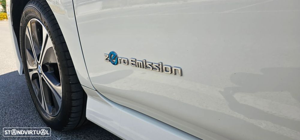 Nissan Leaf N-Connecta - 10