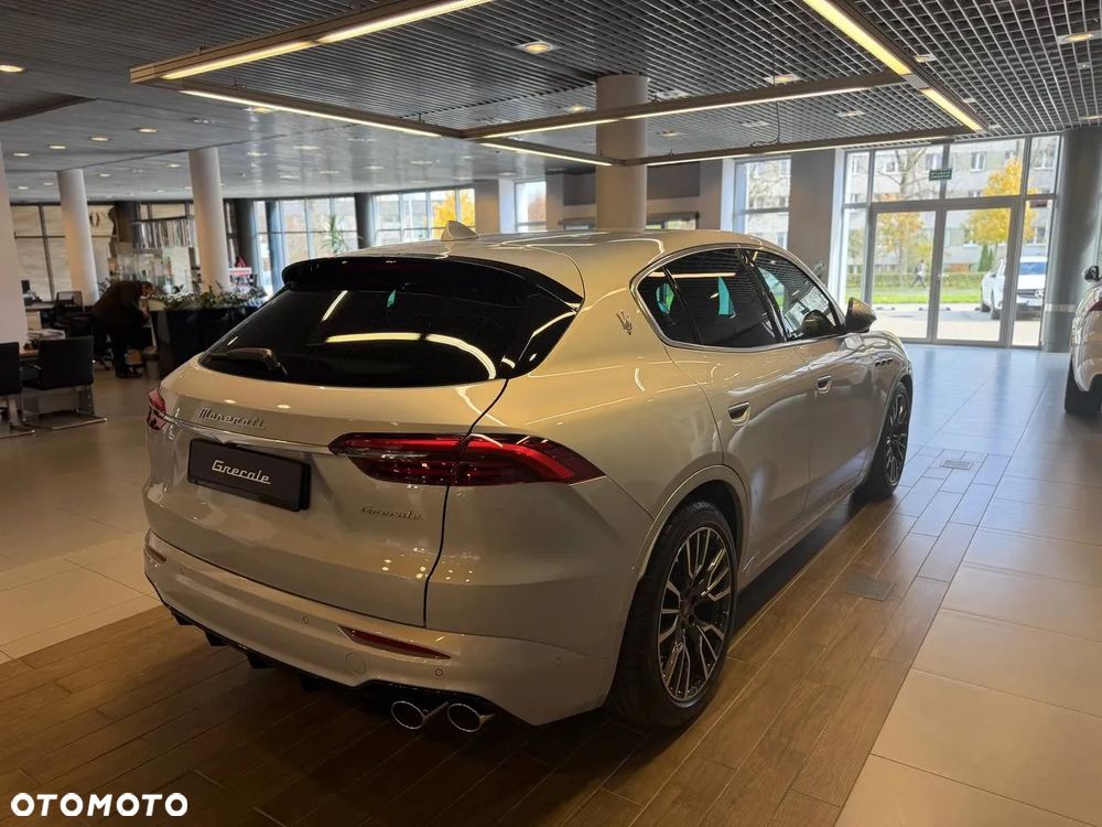Maserati Grecale mHEV GT - 10