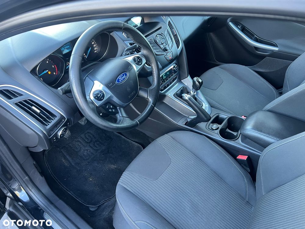 Ford Focus - 12
