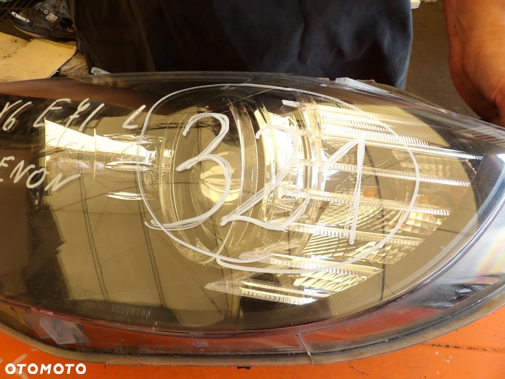 BMW - E71,X6 - XENON - URWANE UCHO - LEWA LAMPA PRZEDNIA - EUROPA - 7287009 - 2