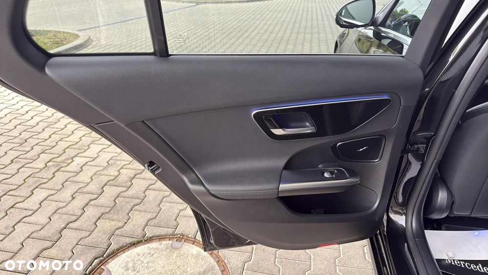 Mercedes-Benz Klasa C - 16