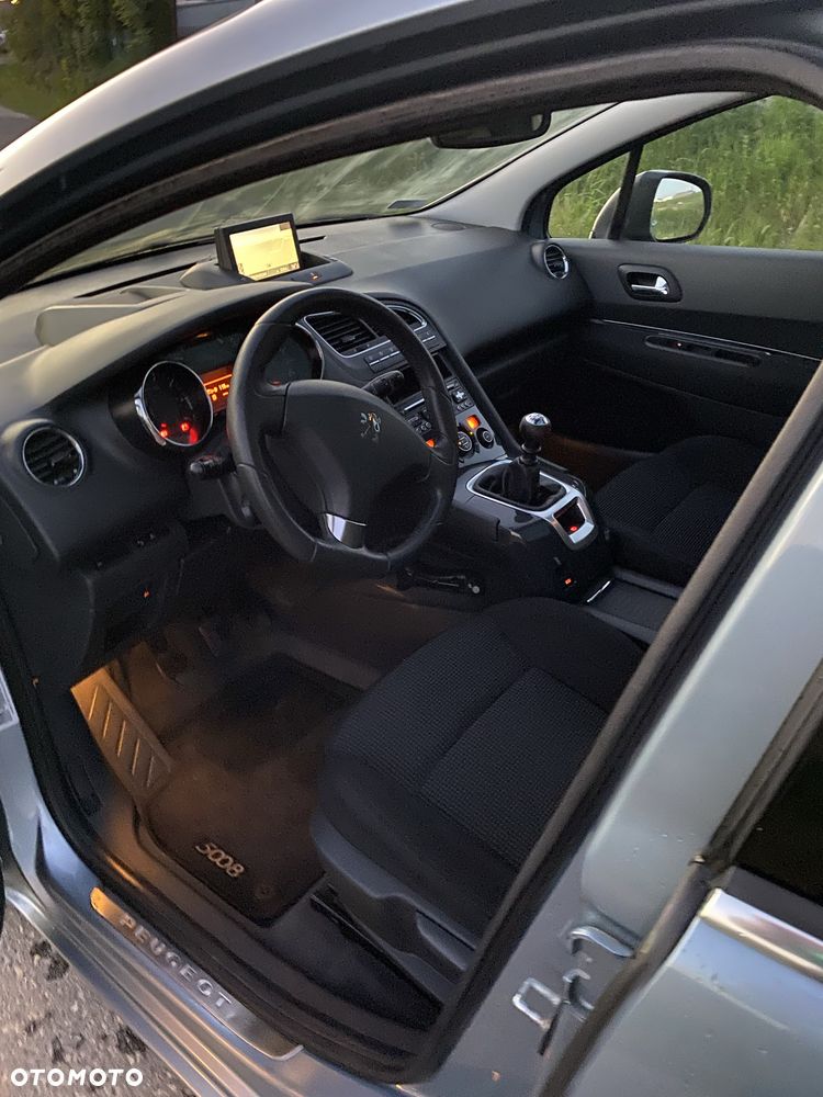 Peugeot 5008 - 7