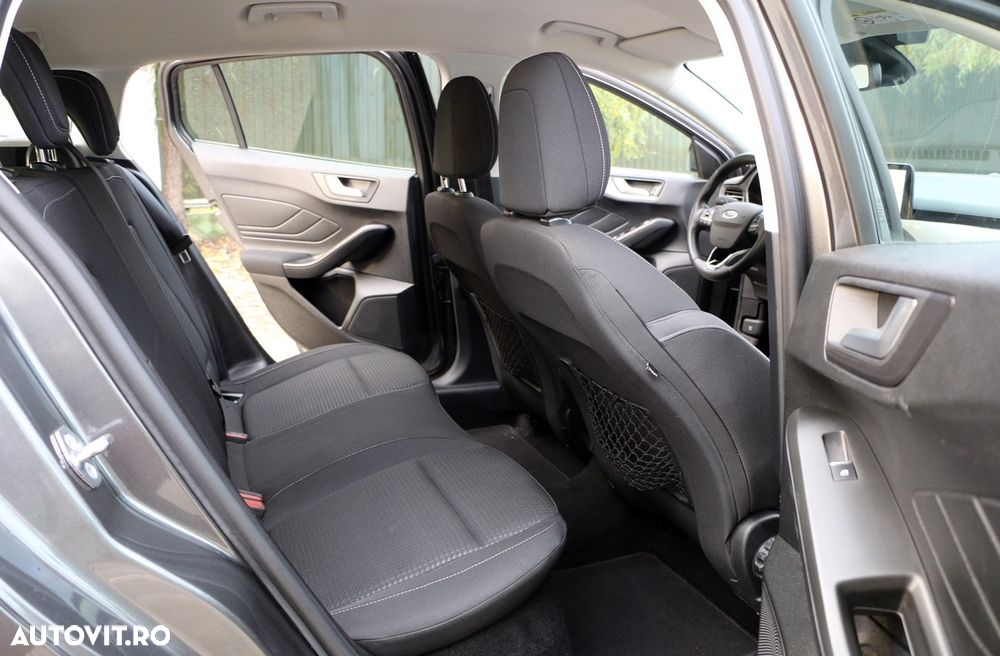 Ford Focus 1.0 EcoBoost Titanium - 6