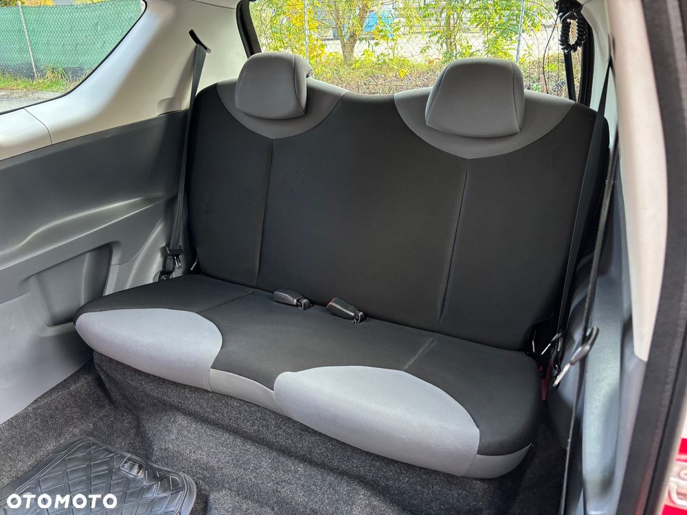 Peugeot 107 1.0 Trendy - 21