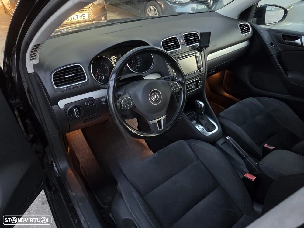 VW Golf 1.6 TDi Highline DSG - 5