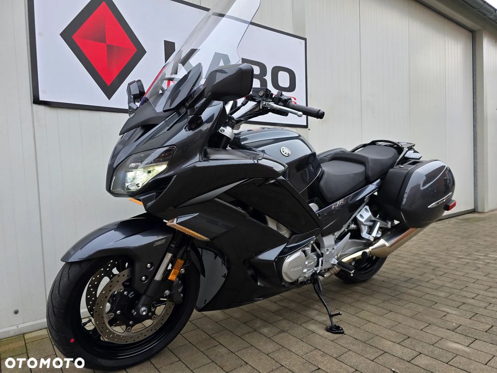 Yamaha FJR - 14