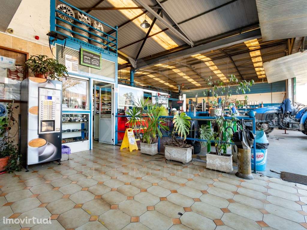 ARMAZÉM INDUSTRIAL DE RECICLAGEM - VILA NOVA DE CERVEIRA - Grande imagem: 5/54