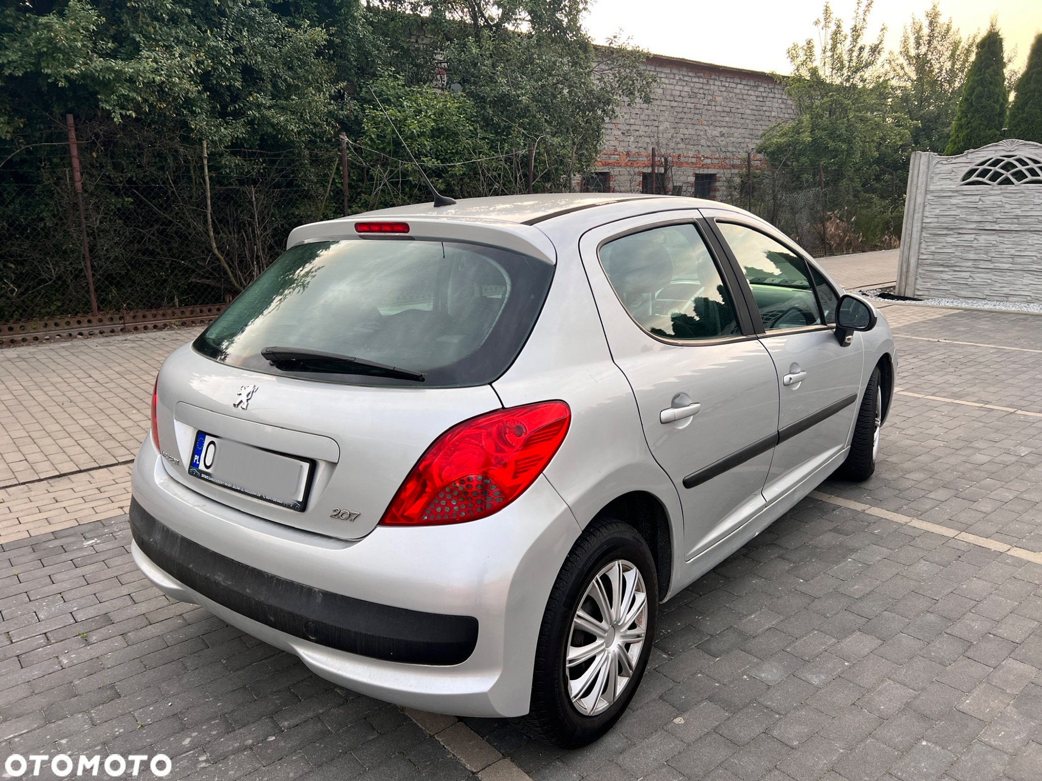 Peugeot 207 - 3