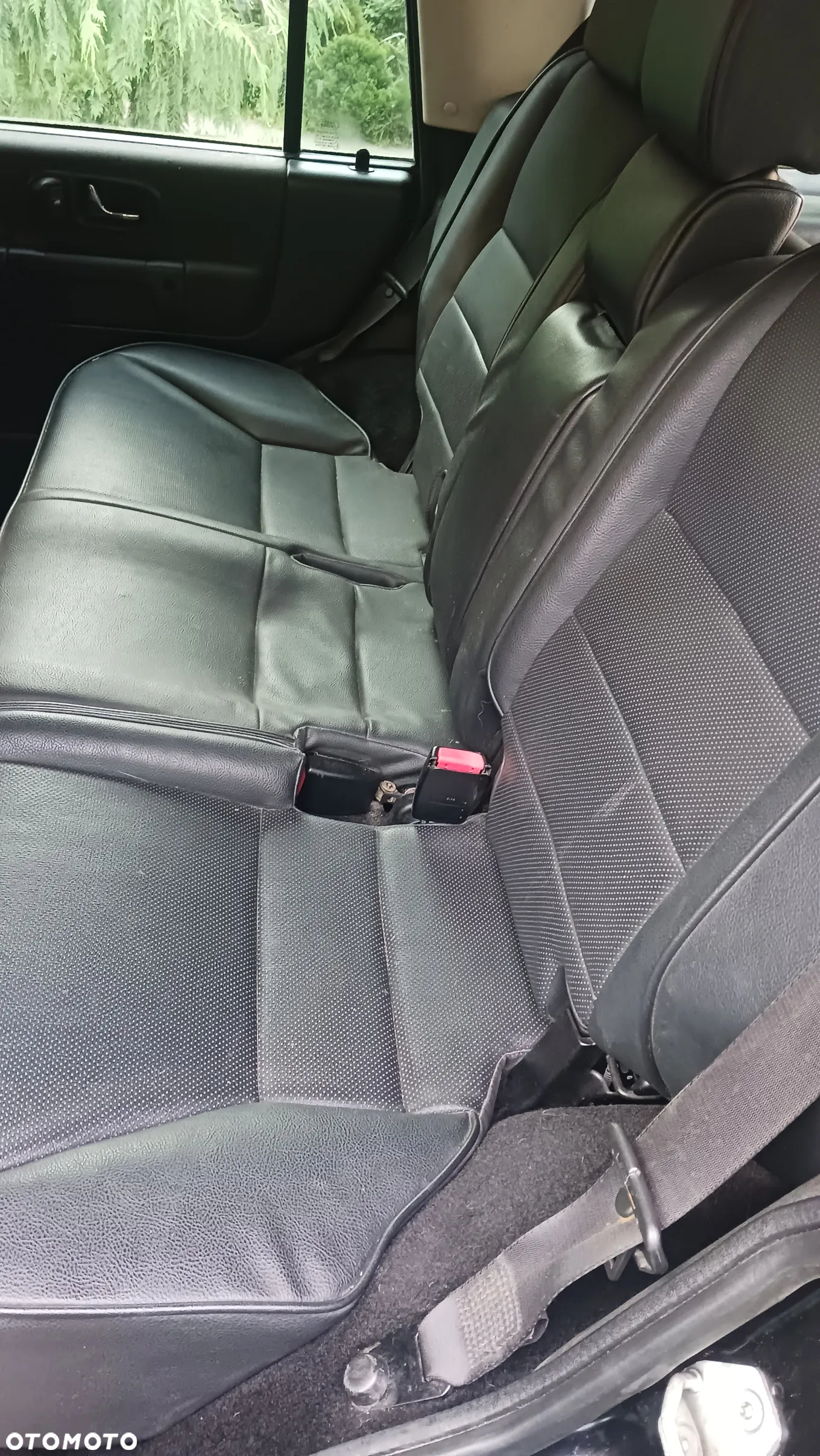 Land Rover Discovery - 11