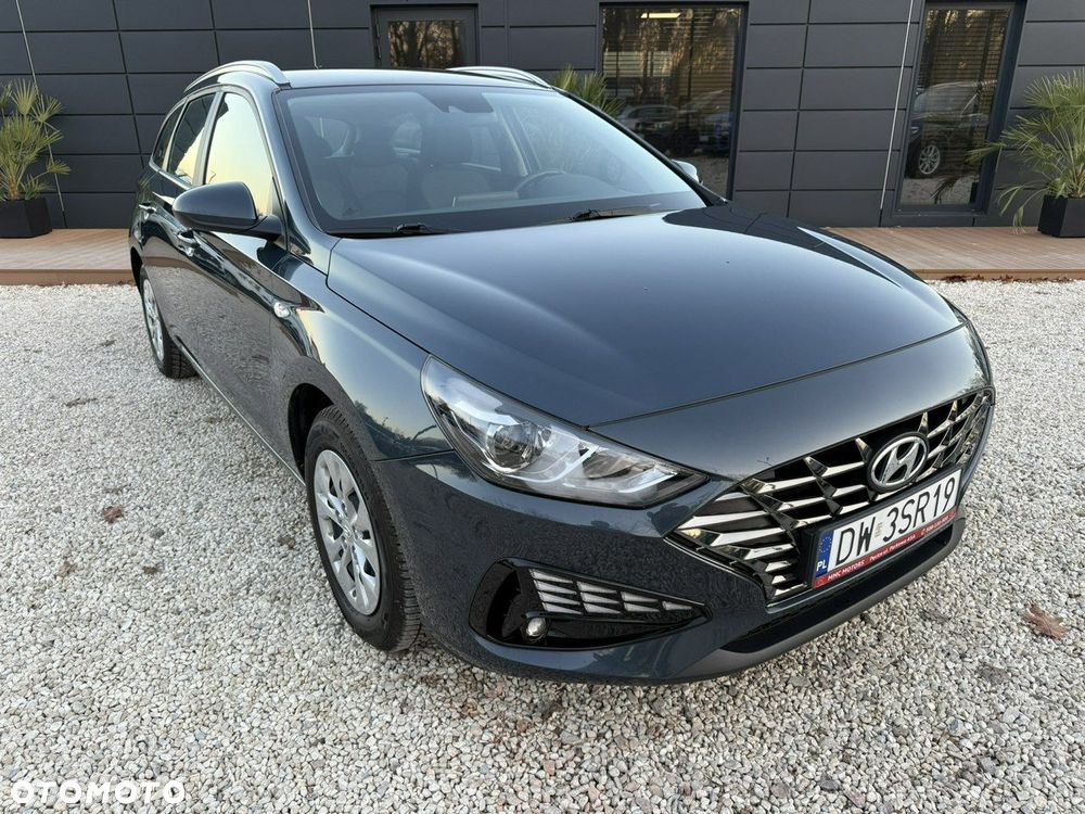 Hyundai i30 1.5 DPI Classic + - 9