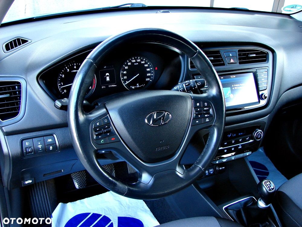 Hyundai i20 blue 1.2 YES!+ - 23