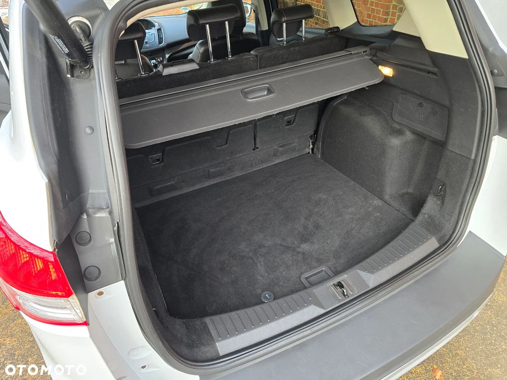 Ford Kuga 1.6 EcoBoost 2x4 Titanium - 18