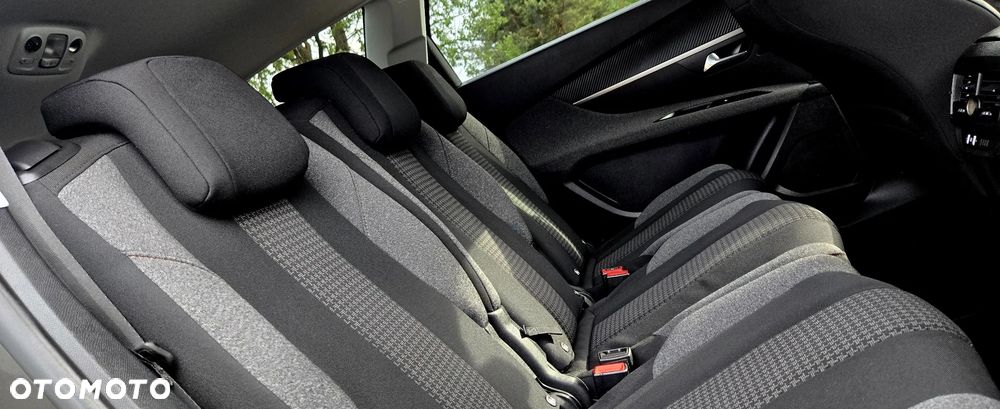 Peugeot 5008 1.5 BlueHDi Active S&S EAT8 - 11