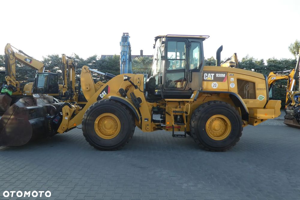 Caterpillar 938 M Z NIEMIEC ŁYZKA WIDŁY - 2