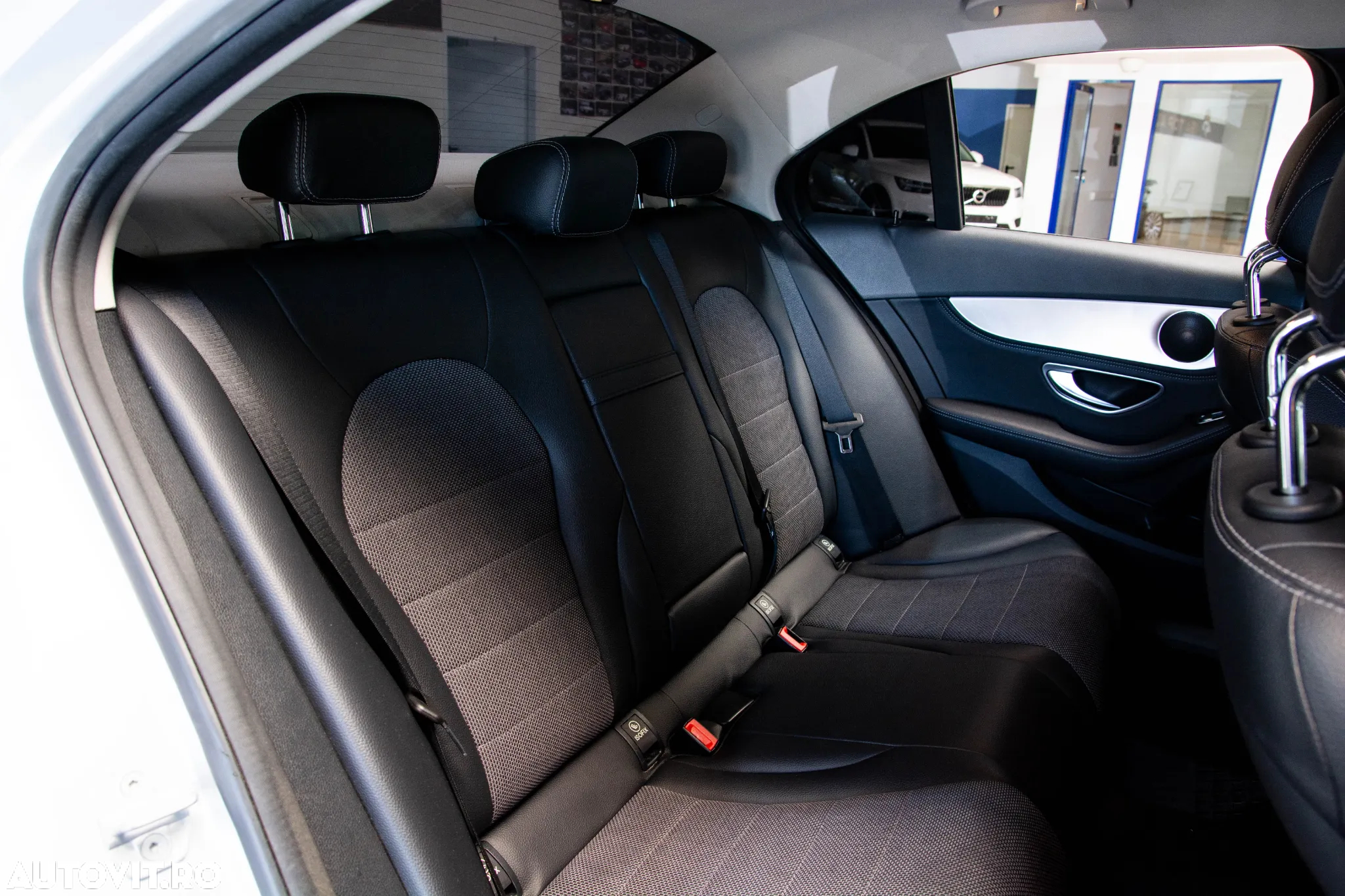 Mercedes-Benz C 220 (BlueTEC) d 7G-TRONIC Avantgarde - 30