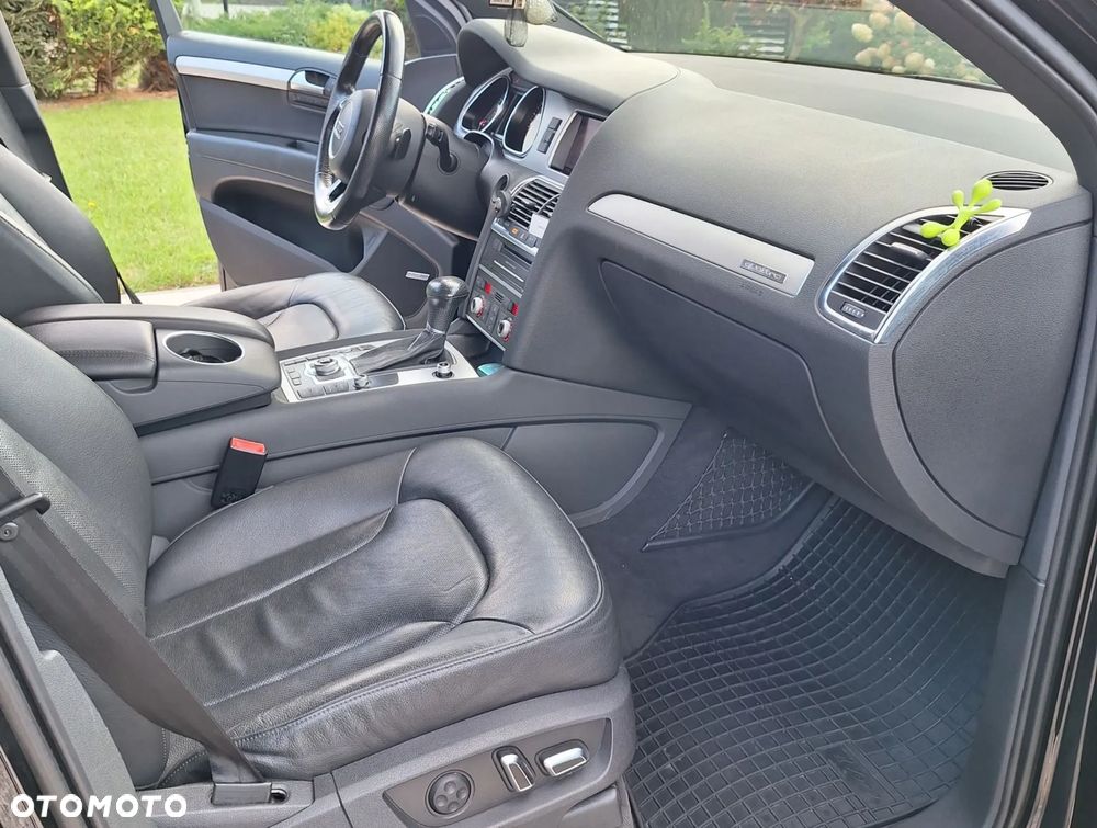 Audi Q7 - 10