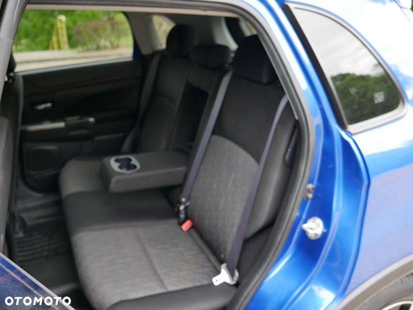 Mitsubishi Outlander 2.0 4WD CVT Top - 27