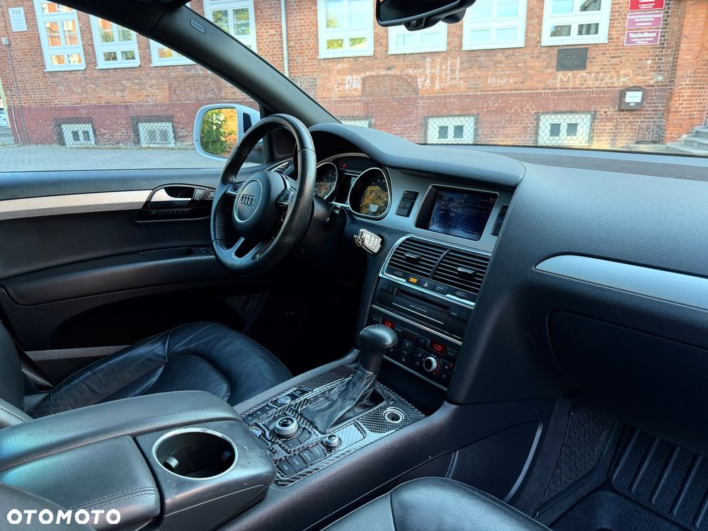 Audi Q7 - 7