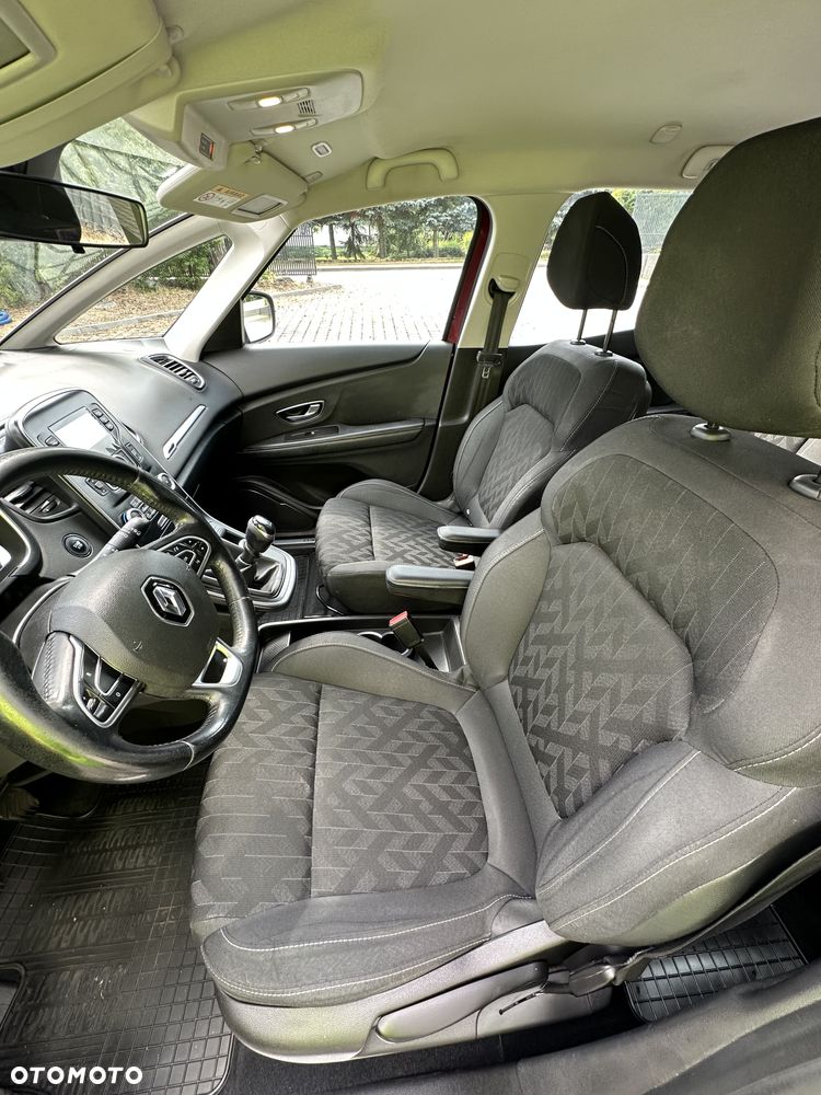 Renault Scenic TCe 140 GPF BUSINESS EDITION - 14