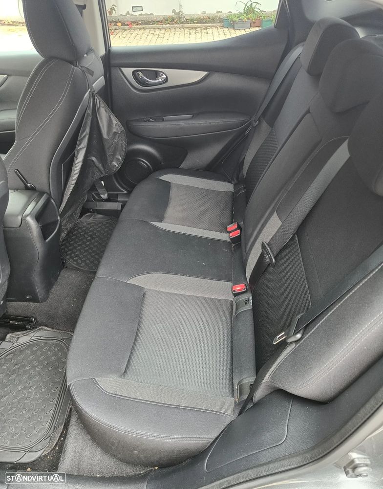 Nissan Qashqai 1.3 DIG-T N-Connecta - 6