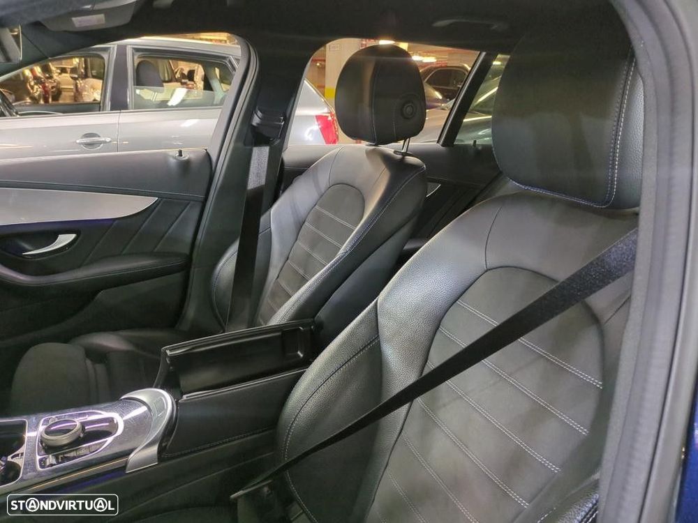 Mercedes-Benz C 300 de AMG Line - 12