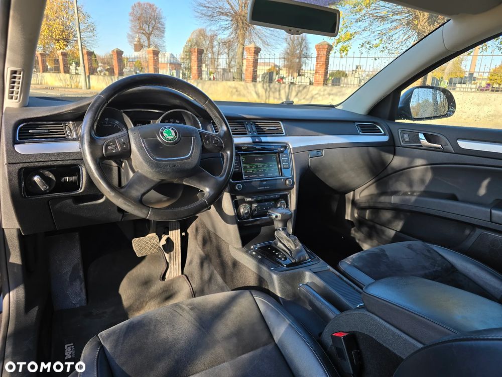 Skoda Superb 1.8 TSI DSG Elegance - 13