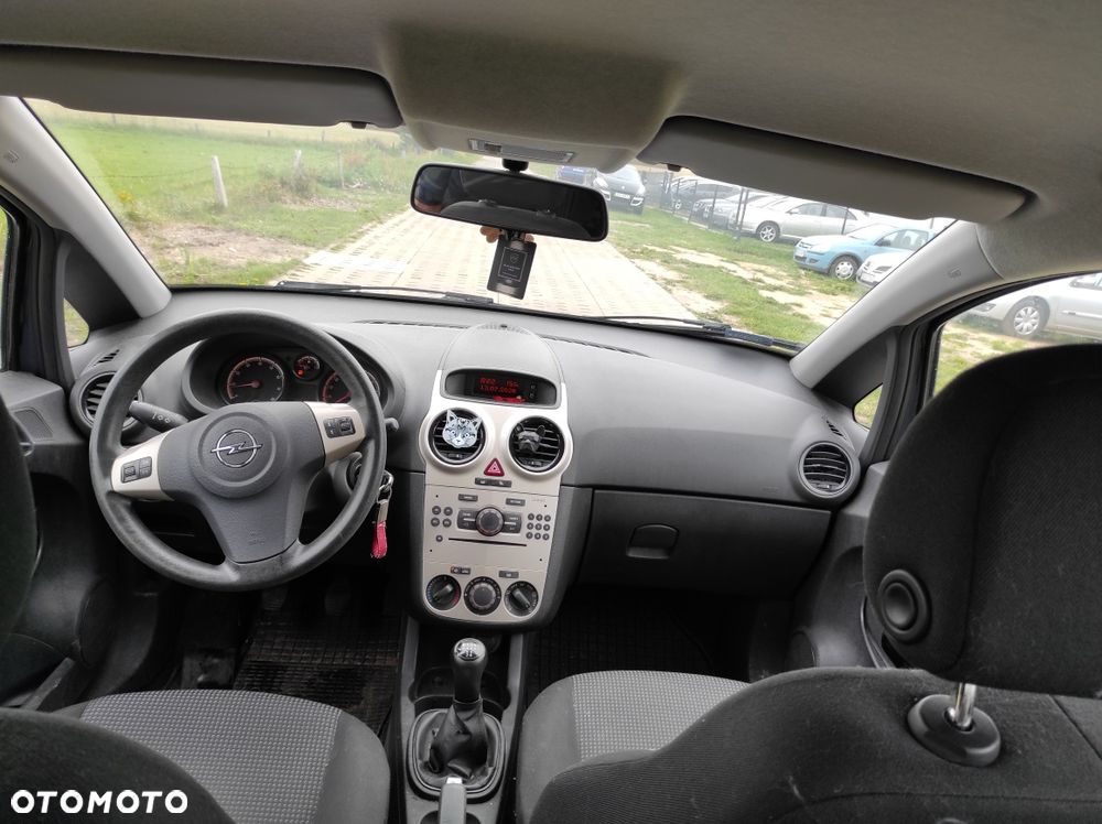 Opel Corsa - 8