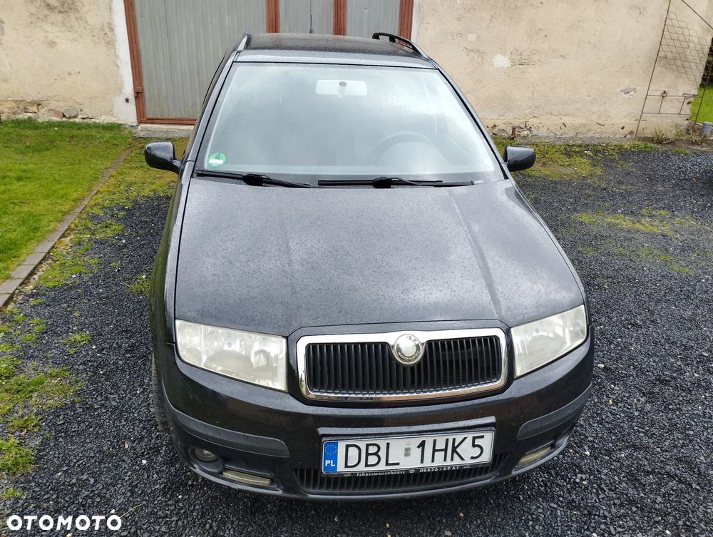 Skoda Fabia 2.0 Elegance - 4