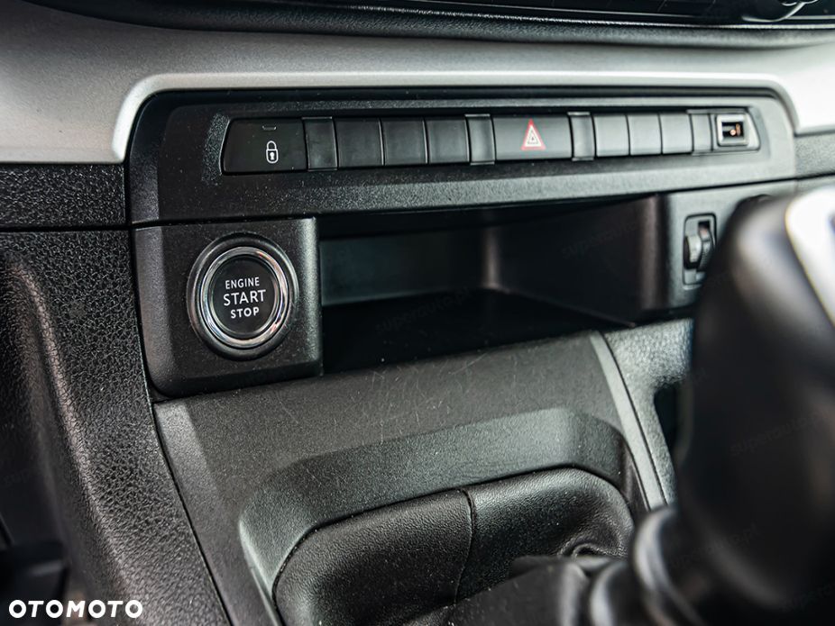 Toyota Proace Verso - 23