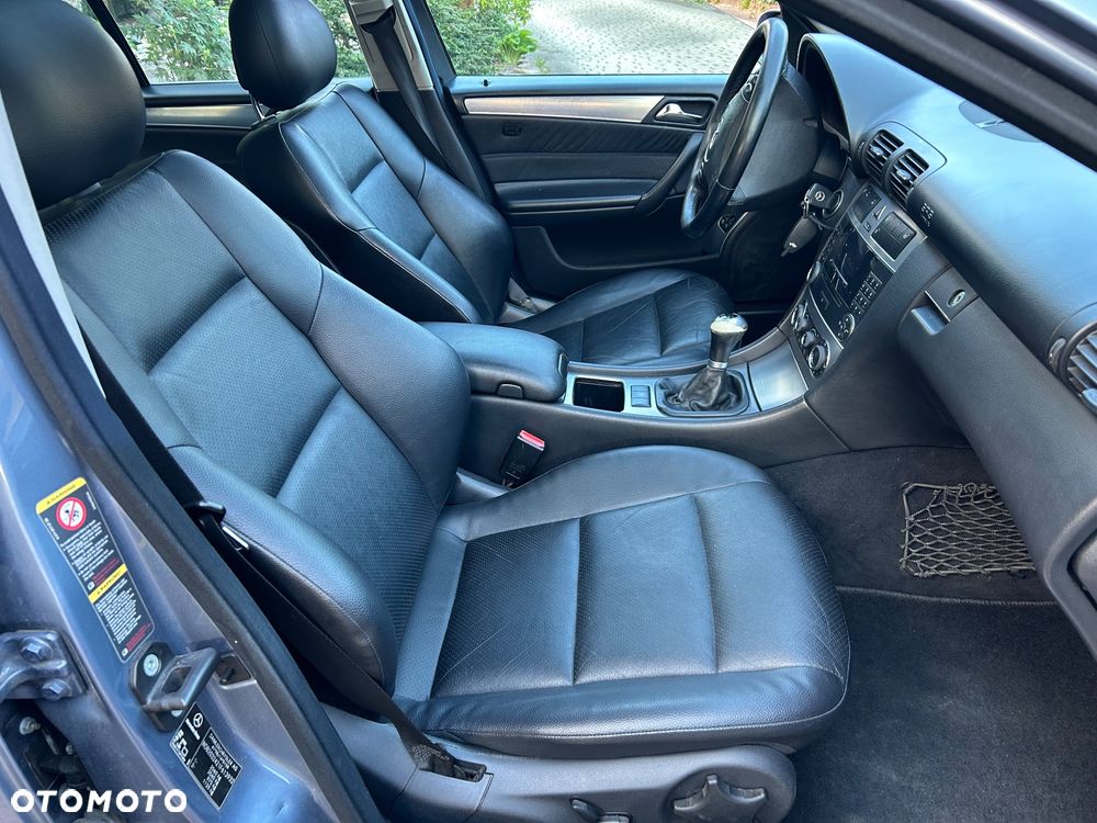 Mercedes-Benz Klasa C 200 Kompressor Avantgarde - 30