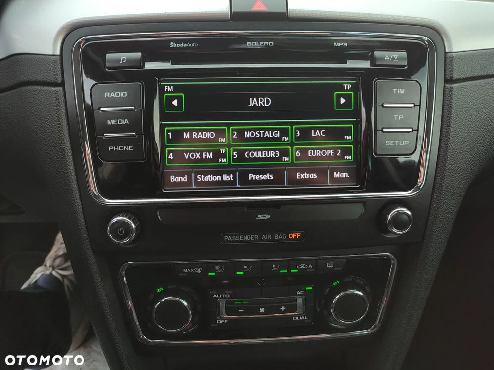 Skoda Superb 2.0 TDI DSG Exclusive - 31