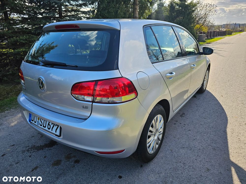 Volkswagen Golf - 36