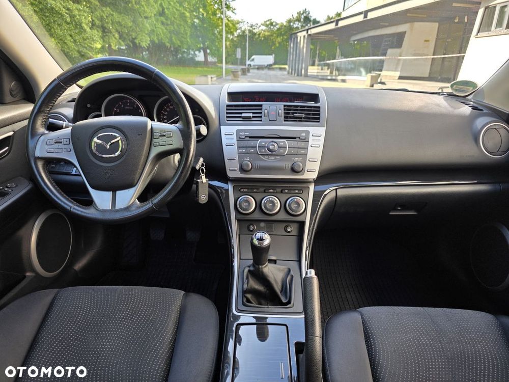Mazda 6 2.0 Exclusive + - 11