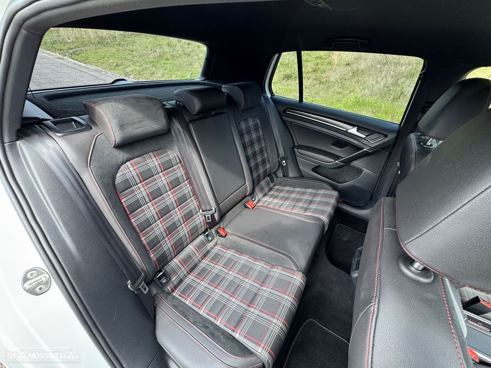 VW Golf GTI (BlueMotion ) DSG - 13