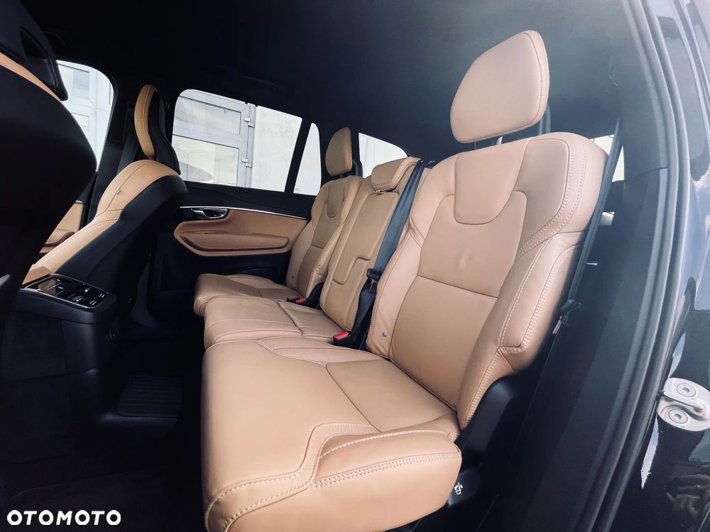 Volvo XC 90 T8 AWD Plug-In Hybrid Plus Bright 7os - 24