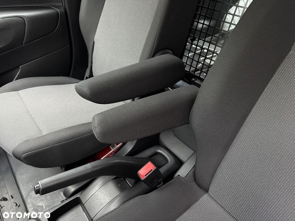 Toyota PROACE CITY - 32
