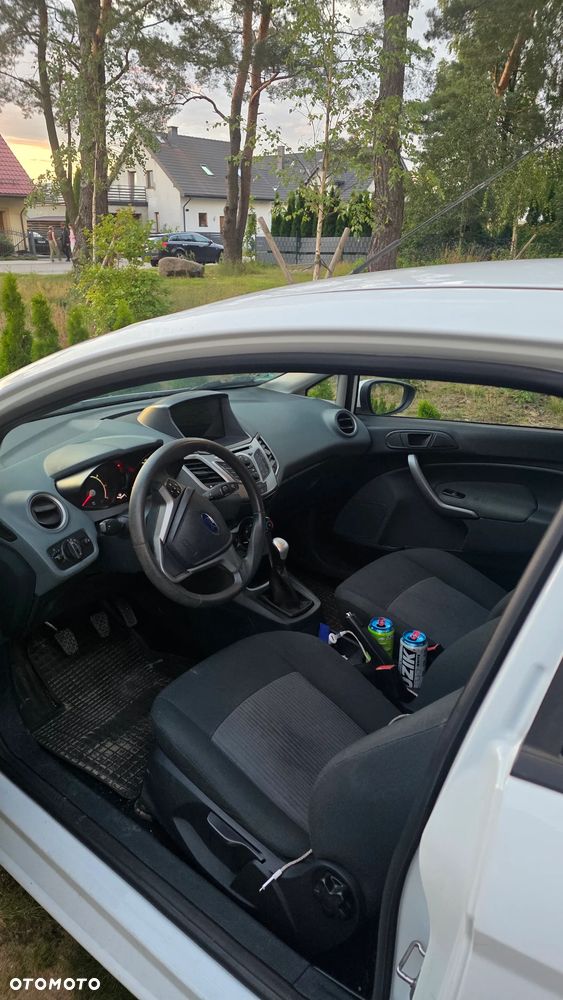 Ford Fiesta 1.6 TDCi DPF Trend - 5